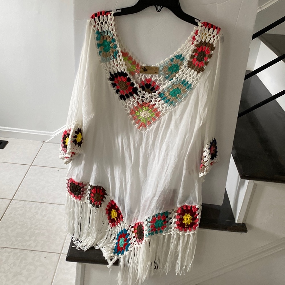 New without tag LF Kasumi Crochet Tunic 3/4 Sleeve Top Fringe